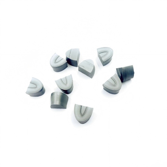 Good wear-resisting inserts for welding